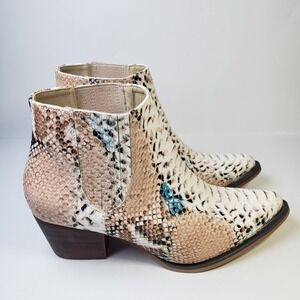 Arider Girl Womens Size 8 Western Cowgirl Ankle Boots Pastel Snake Print Slip On